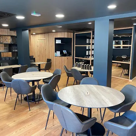 & Du Tremplin בוסאנג