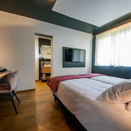 Hotel & Du Tremplin