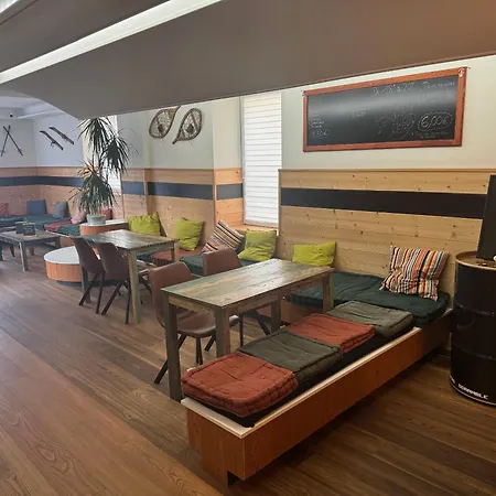 Hotel Restaurant Et Du Tremplin 3*