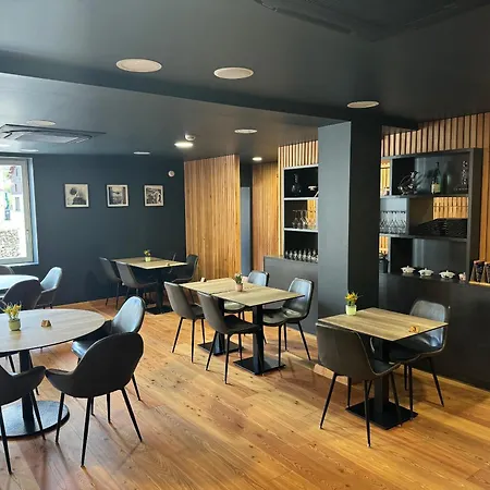 Hotel Restaurant Et Du Tremplin 3*