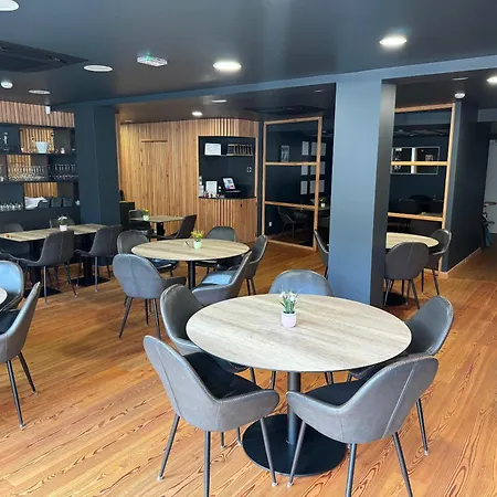 מלון & Du Tremplin