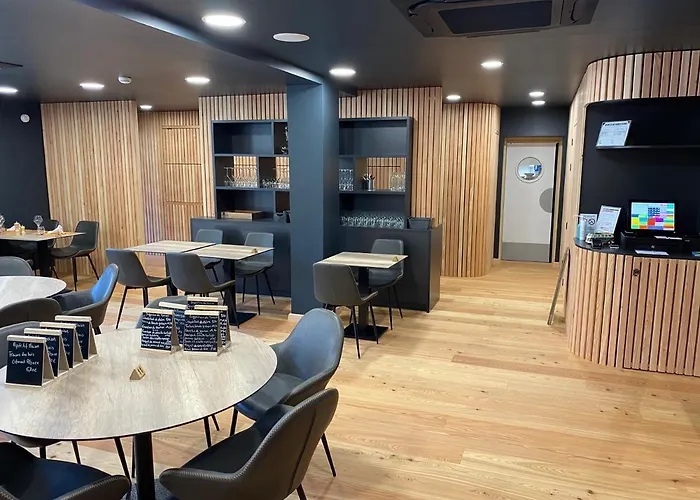 & Du Tremplin 酒店