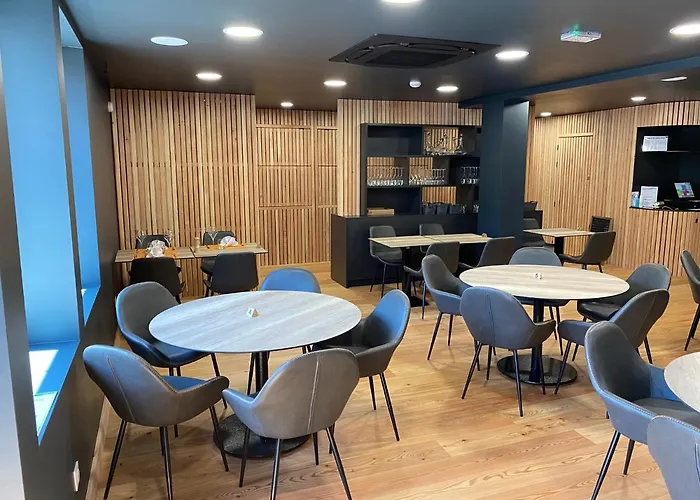 & Du Tremplin 酒店 比桑